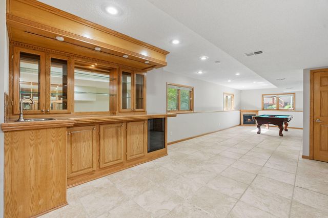 4290 Cottonwood Lane N, Plymouth, MN 55441