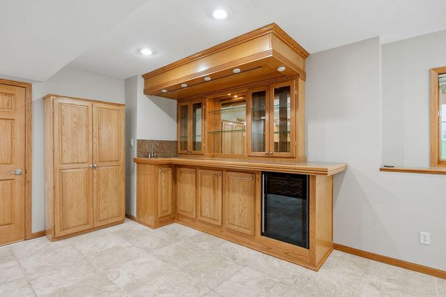 4290 Cottonwood Lane N, Plymouth, MN 55441