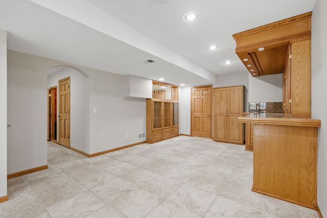 4290 Cottonwood Lane N, Plymouth, MN 55441