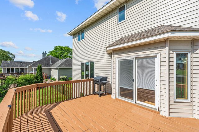 4290 Cottonwood Lane N, Plymouth, MN 55441