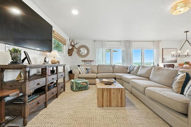 W9595 Lake Drive, Edgerton, WI 53534