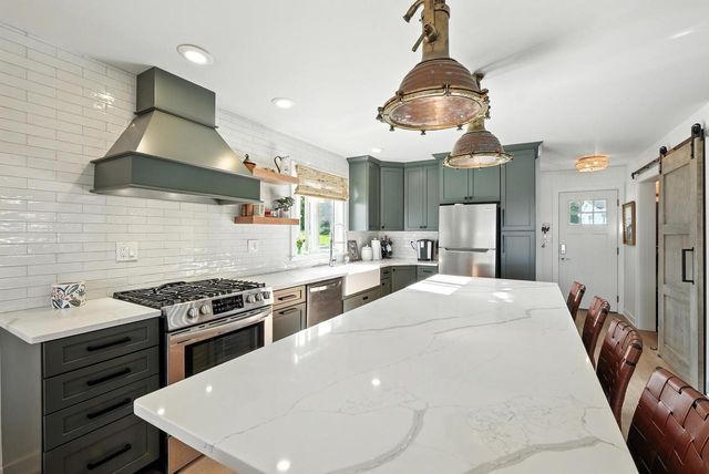 W9595 Lake Drive, Edgerton, WI 53534