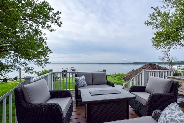 W9595 Lake Drive, Edgerton, WI 53534