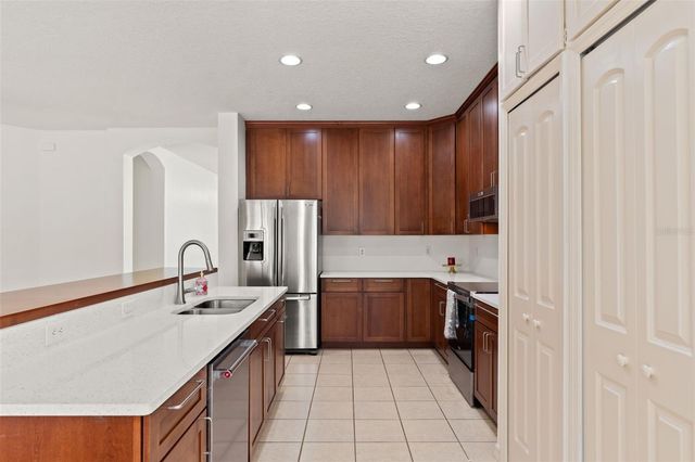 2913 BANYAN HILL LANE, Land O Lakes, FL 34639