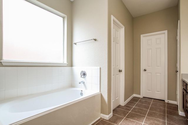 21806 Catoosa Drive, Spring, TX 77388