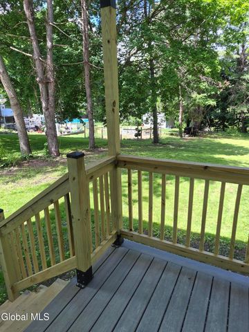 14 Lynch Avenue, Castleton-on-hudson, NY 12033