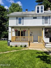 14 Lynch Avenue, Castleton-on-hudson, NY 12033