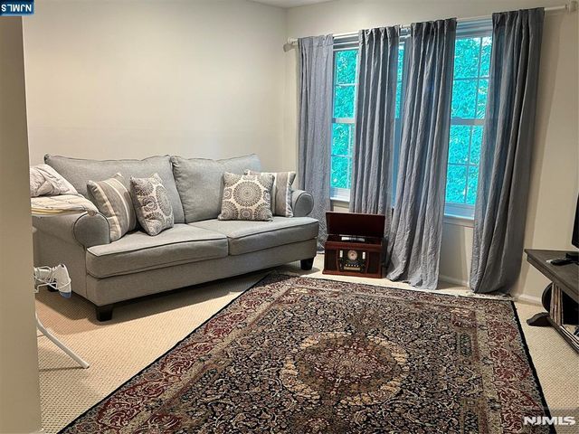 1225 Richmond Road 1225, Mahwah, NJ 07430