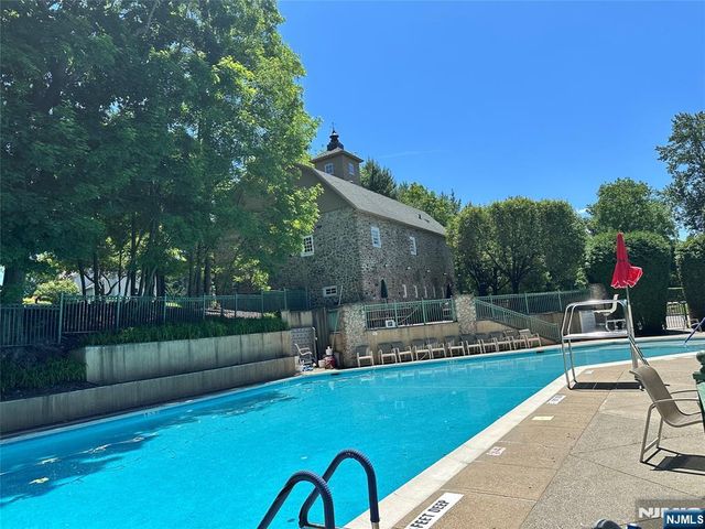 1225 Richmond Road 1225, Mahwah, NJ 07430