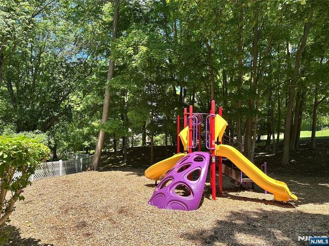 1225 Richmond Road 1225, Mahwah, NJ 07430