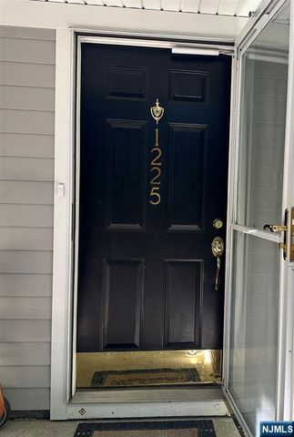 1225 Richmond Road 1225, Mahwah, NJ 07430