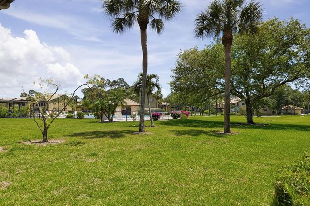 305 MISSION TRAIL W K, Venice, FL 34285