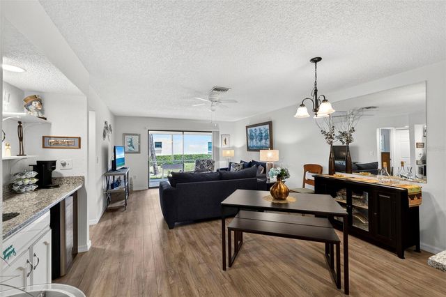 305 MISSION TRAIL W K, Venice, FL 34285