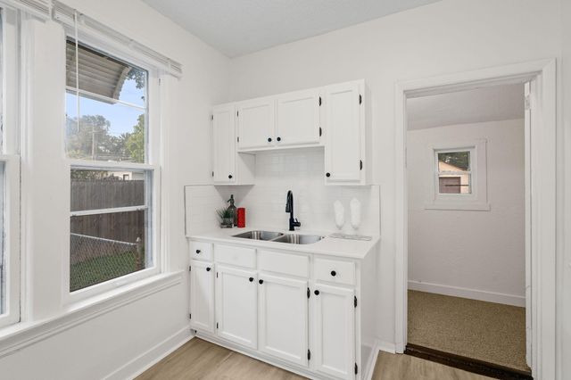 1367 Minnehaha Avenue E, Saint Paul, MN 55106