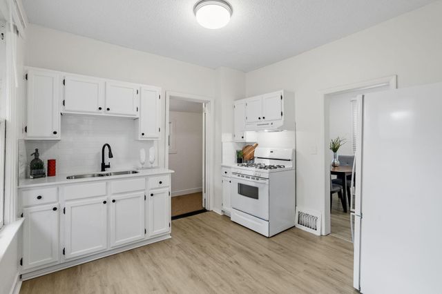 1367 Minnehaha Avenue E, Saint Paul, MN 55106