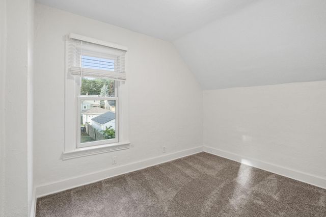 1367 Minnehaha Avenue E, Saint Paul, MN 55106