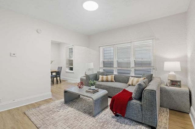 1367 Minnehaha Avenue E, Saint Paul, MN 55106