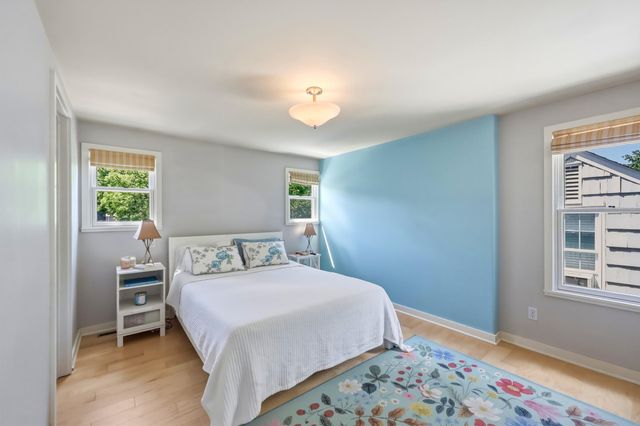 5434 Vincent Avenue S, Minneapolis, MN 55410