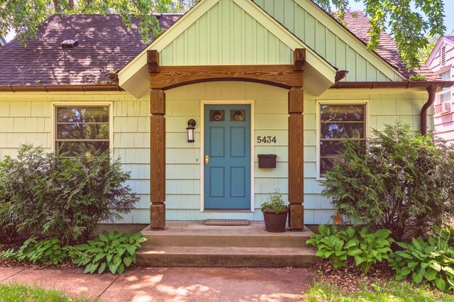 5434 Vincent Avenue S, Minneapolis, MN 55410