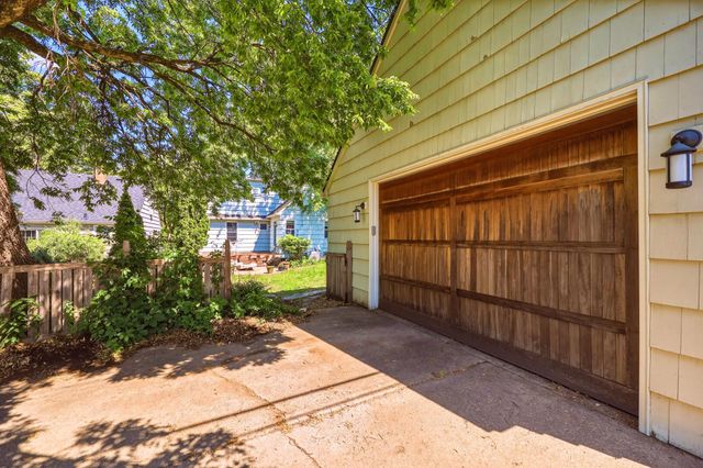 5434 Vincent Avenue S, Minneapolis, MN 55410