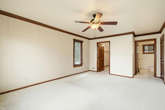 1095 Hathaway Rising Street, Rochester Hills, MI 48306