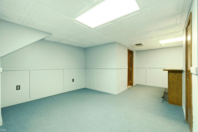 1095 Hathaway Rising Street, Rochester Hills, MI 48306