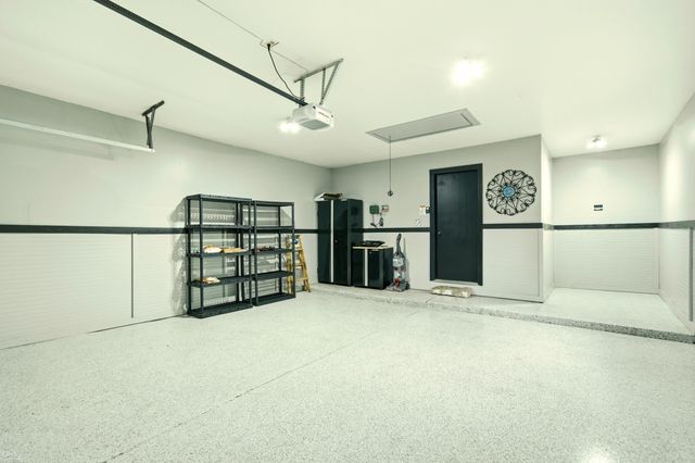 1095 Hathaway Rising Street, Rochester Hills, MI 48306