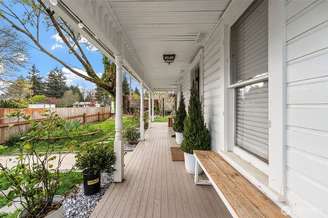 1216 Pine Avenue NE, Olympia, WA 98506