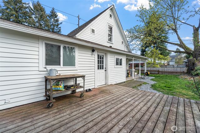 1216 Pine Avenue NE, Olympia, WA 98506