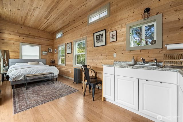 1216 Pine Avenue NE, Olympia, WA 98506