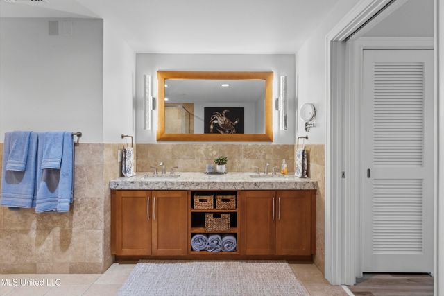 2060 Beach Boulevard, 1605, Biloxi, MS 39531