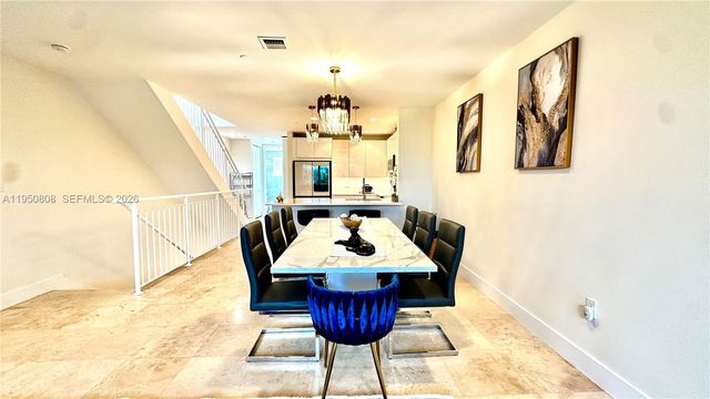 814 NE 19th Ave, Fort Lauderdale, FL 33304