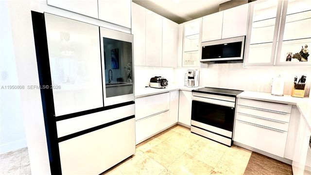 814 NE 19th Ave, Fort Lauderdale, FL 33304