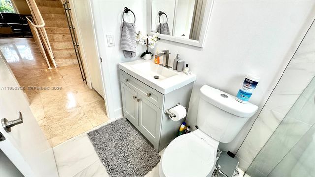 814 NE 19th Ave, Fort Lauderdale, FL 33304