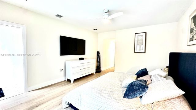 814 NE 19th Ave, Fort Lauderdale, FL 33304