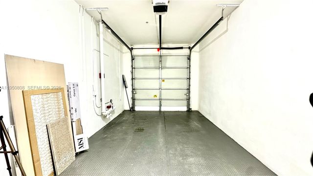 814 NE 19th Ave, Fort Lauderdale, FL 33304