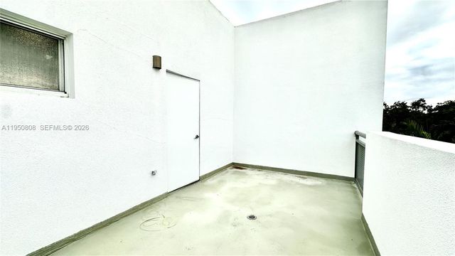 814 NE 19th Ave, Fort Lauderdale, FL 33304