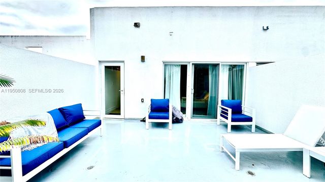 814 NE 19th Ave, Fort Lauderdale, FL 33304