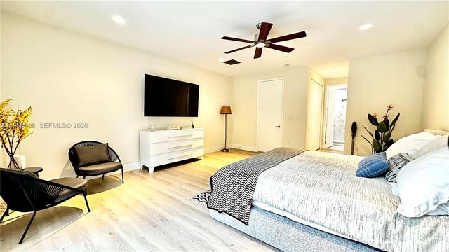 814 NE 19th Ave, Fort Lauderdale, FL 33304