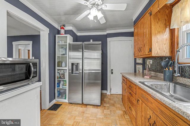 101 W 5TH AVE, Runnemede, NJ 08078