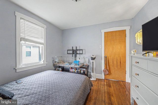 101 W 5TH AVE, Runnemede, NJ 08078