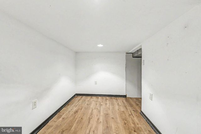 101 W 5TH AVE, Runnemede, NJ 08078