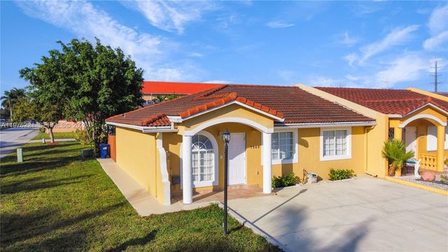 7569 NW 173rd Ter 7569, Hialeah, FL 33015