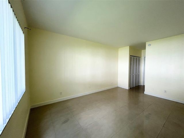 251 SE 6th Avenue 4, Pompano Beach, FL 33060