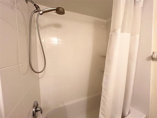 251 SE 6th Avenue 4, Pompano Beach, FL 33060