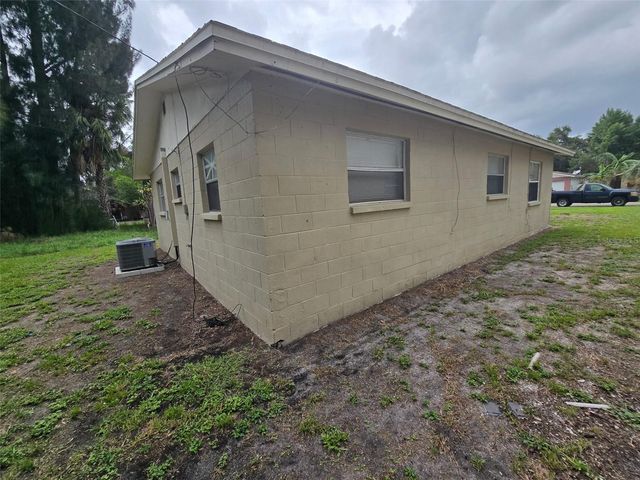 4542 21ST AVENUE S, St Petersburg, FL 33711