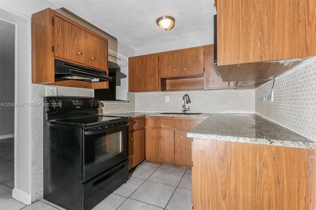 11823 Dahlia Drive, Royal Palm Beach, FL 33411