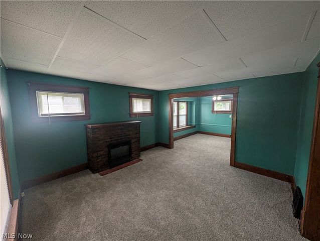526 Grant Avenue, Cuyahoga Falls, OH 44221