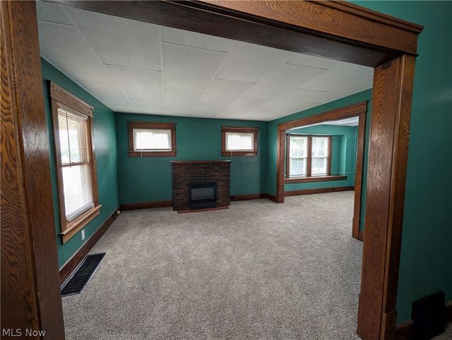 526 Grant Avenue, Cuyahoga Falls, OH 44221