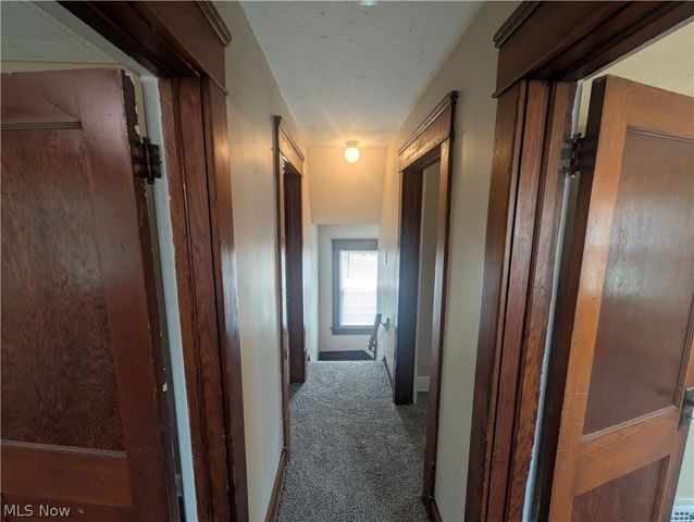 526 Grant Avenue, Cuyahoga Falls, OH 44221